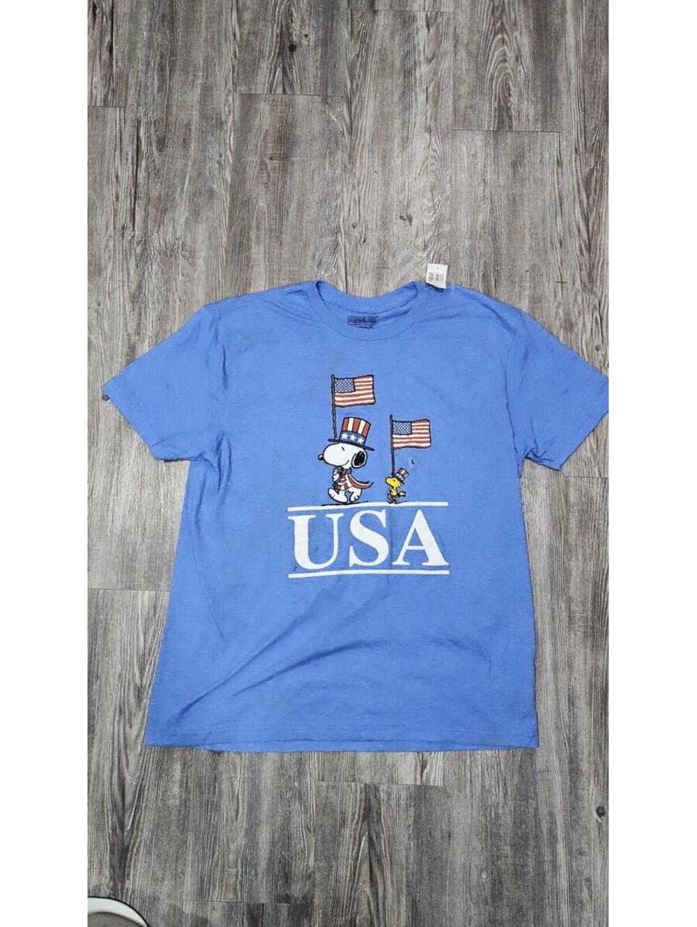 Peanuts USA Graphic T-Shirt Size L Blue NWT Patriotic Tee